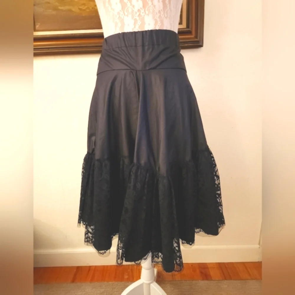 Vintage 1980's Lace Overlay Black Circle Skirt - Picture 4 of 8